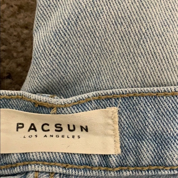 Mom Jeans - Picture 5 of 5